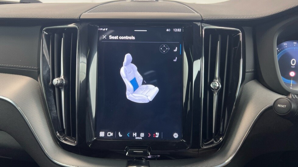 Used Volvo XC60 2025 for sale - 77959862: Photo 64