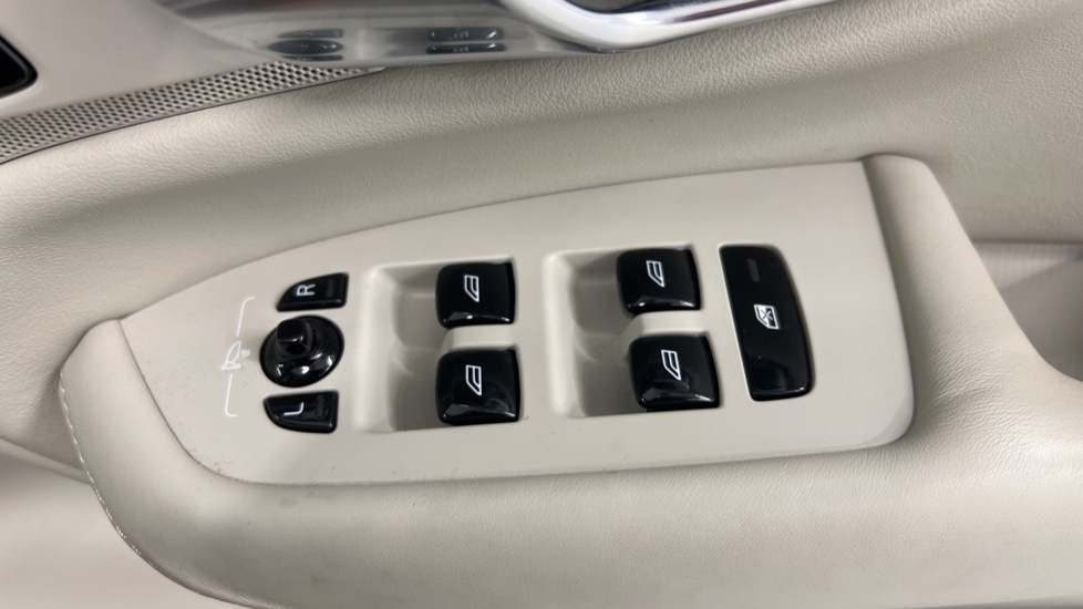 Used Volvo XC90 2020 for sale - 76640184: Photo 28