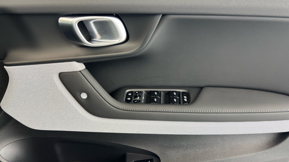 Used Polestar Polestar 2 2025 for sale - 77316025: Photo 33