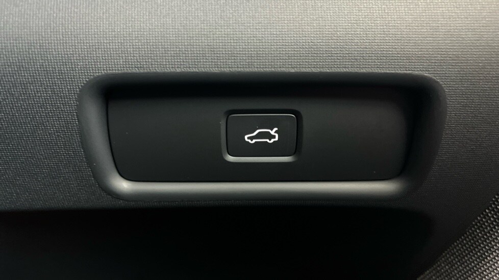 Used Polestar Polestar 2 2025 for sale - 77316025: Photo 40