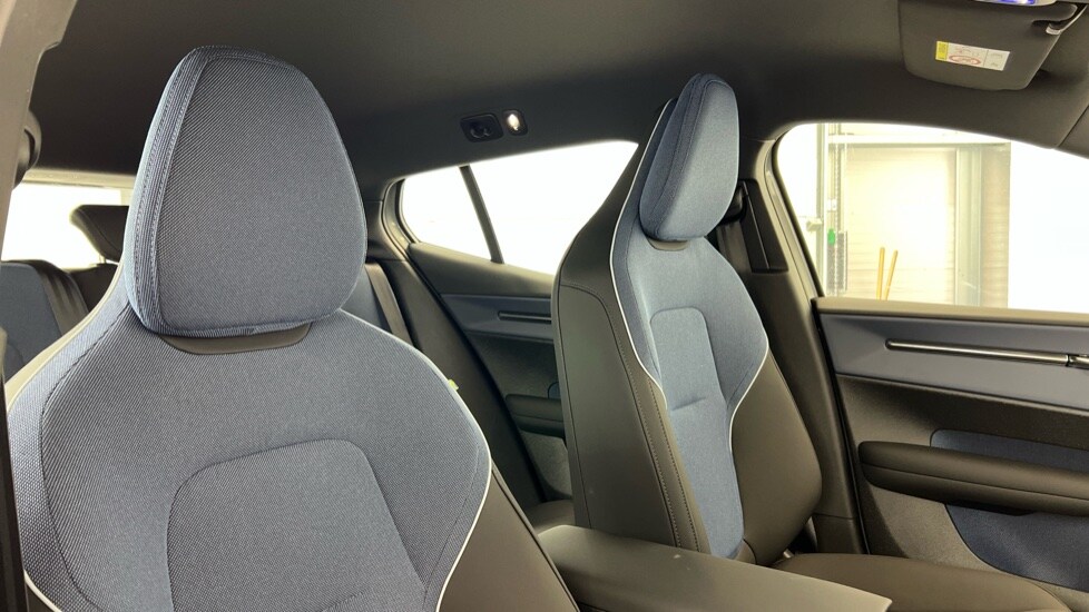 Used Volvo EX30 2025 for sale - 77018283: Photo 31