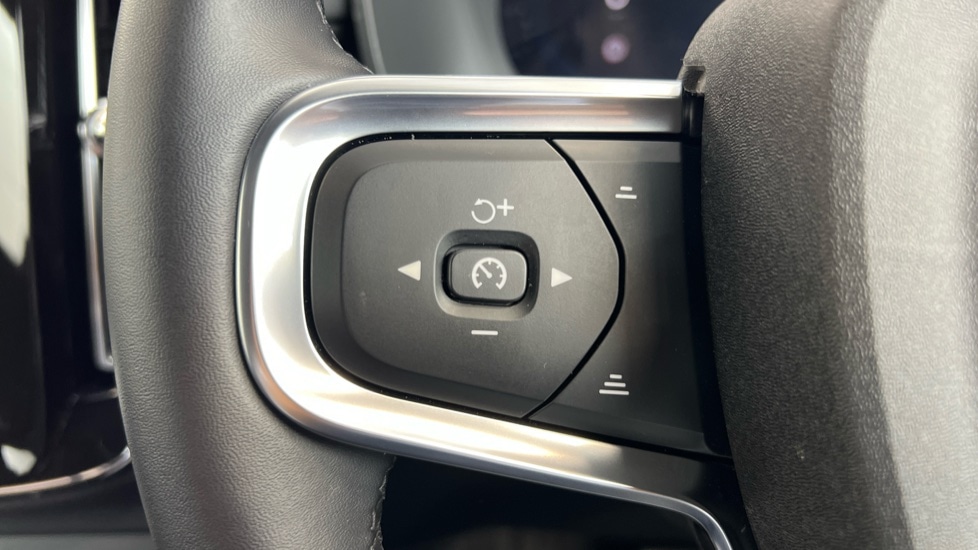 Used Volvo XC40 2025 for sale - 77333071: Photo 21