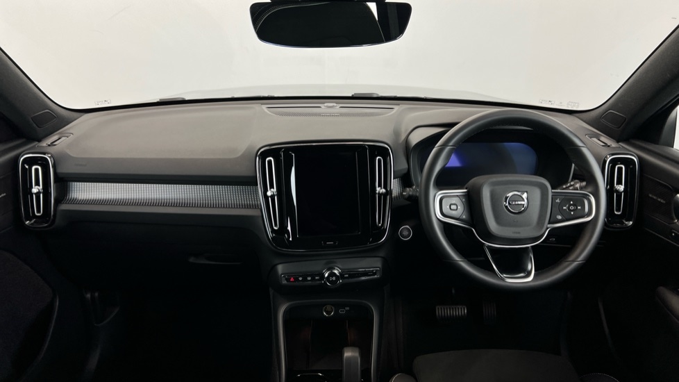 Used Volvo XC40 2025 for sale - 77333071: Photo 5