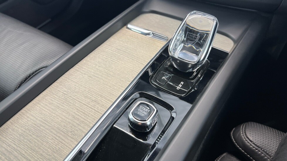 Used Volvo XC60 2021 for sale - 78128957: Photo 25