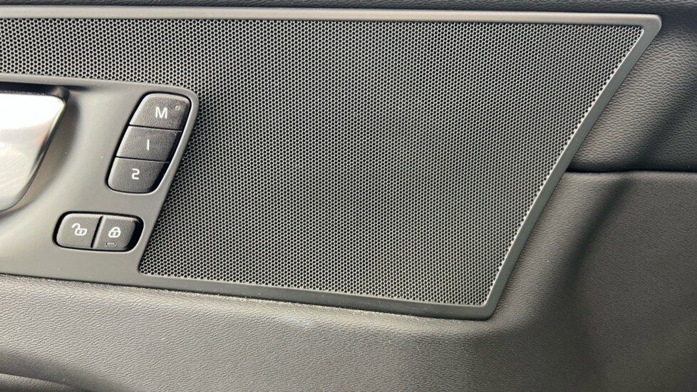 Used Volvo XC60 2021 for sale - 78128957: Photo 42