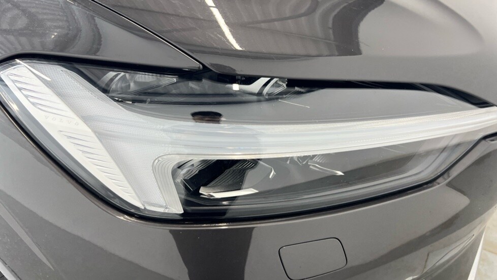 Used Volvo XC60 2021 for sale - 78128957: Photo 63