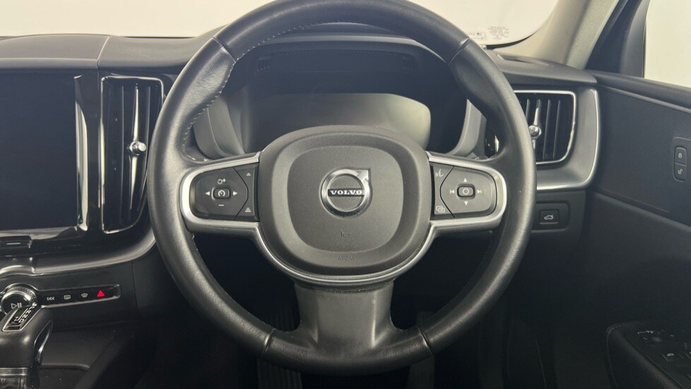 Used Volvo XC60 2018 for sale - 78215926: Photo 10