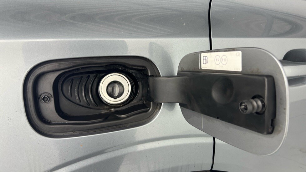 Used Volvo XC60 2018 for sale - 78215926: Photo 16