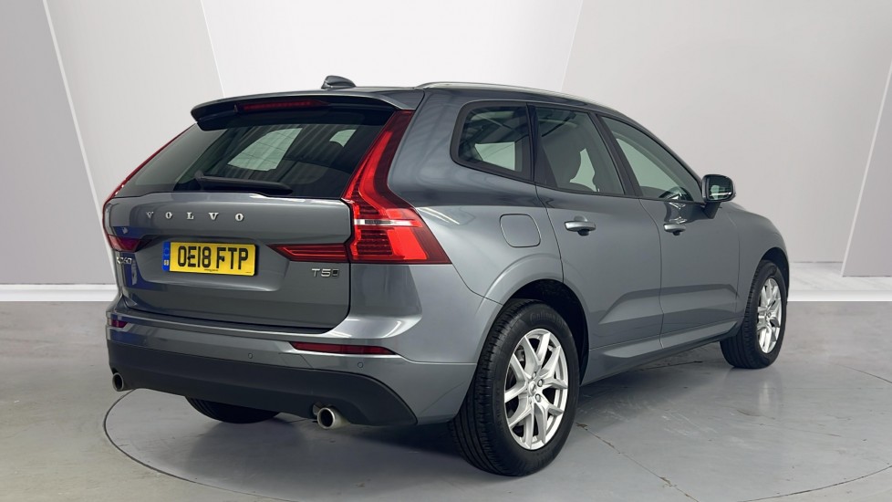 Used Volvo XC60 2018 for sale - 78215926: Photo 2