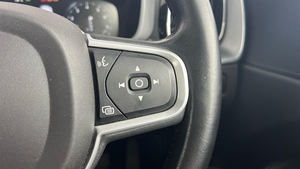 Used Volvo XC60 2018 for sale - 78215926: Photo 22