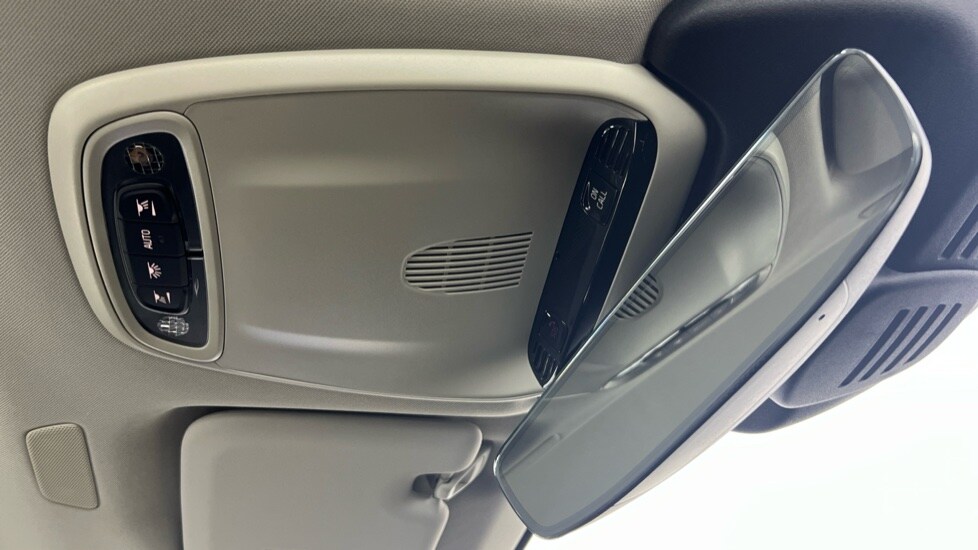 Used Volvo XC60 2018 for sale - 78215926: Photo 28