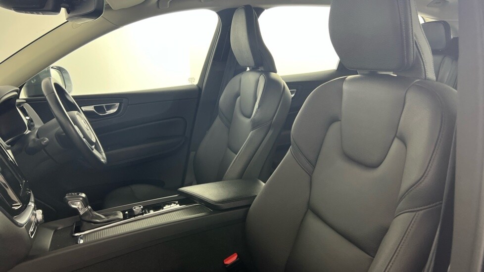 Used Volvo XC60 2018 for sale - 78215926: Photo 37