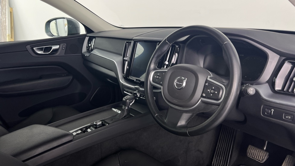 Used Volvo XC60 2018 for sale - 78215926: Photo 4