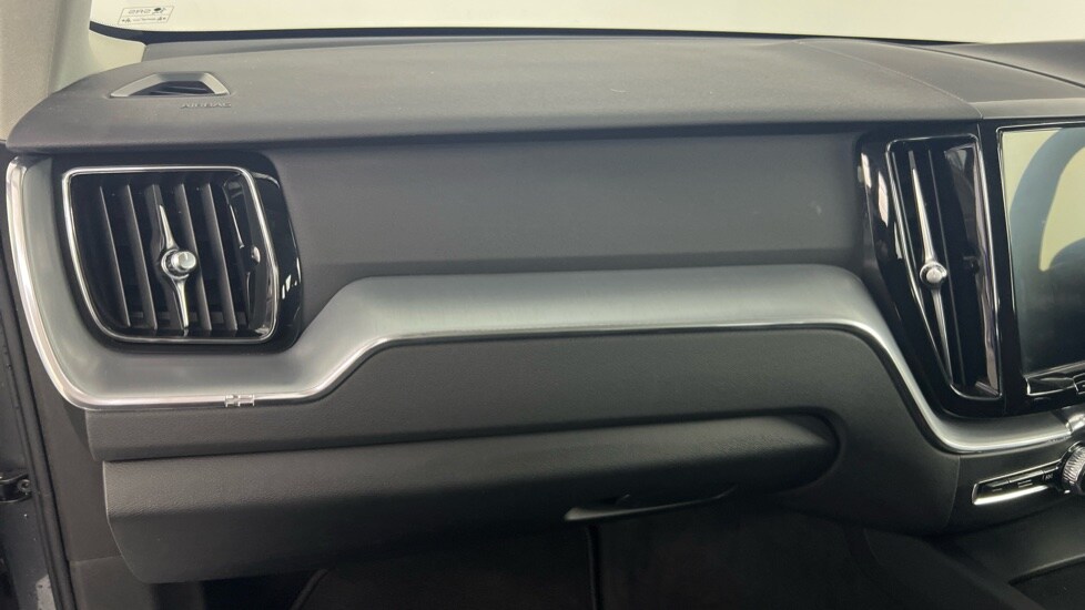 Used Volvo XC60 2018 for sale - 78215926: Photo 41