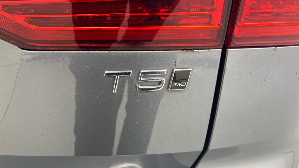 Used Volvo XC60 2018 for sale - 78215926: Photo 53