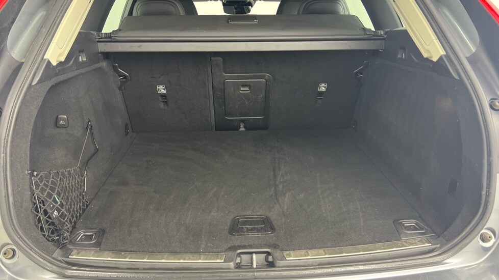 Used Volvo XC60 2018 for sale - 78215926: Photo 54