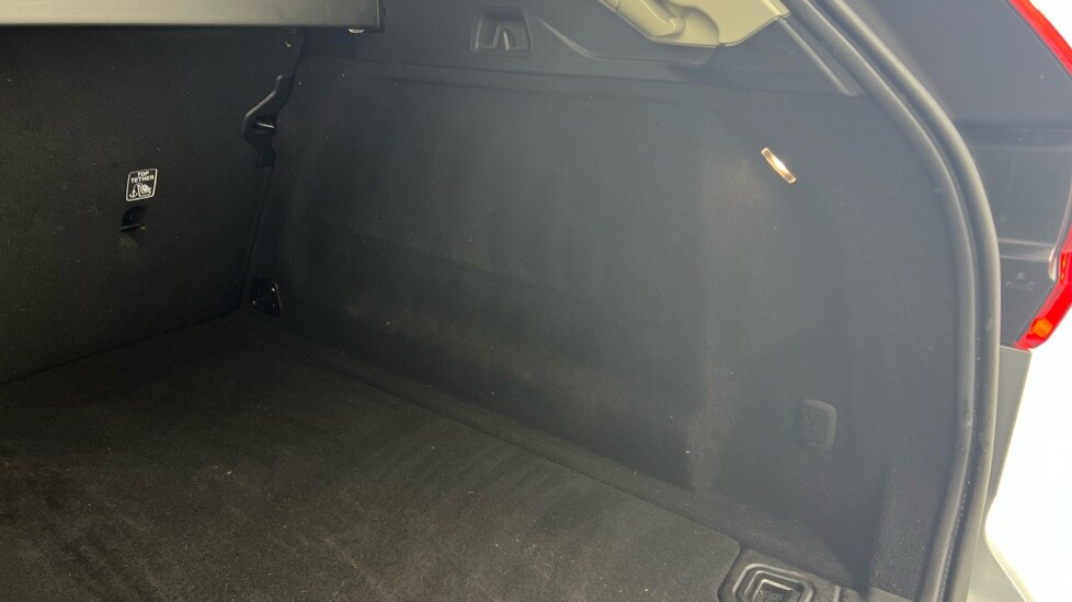 Used Volvo XC60 2018 for sale - 78215926: Photo 56