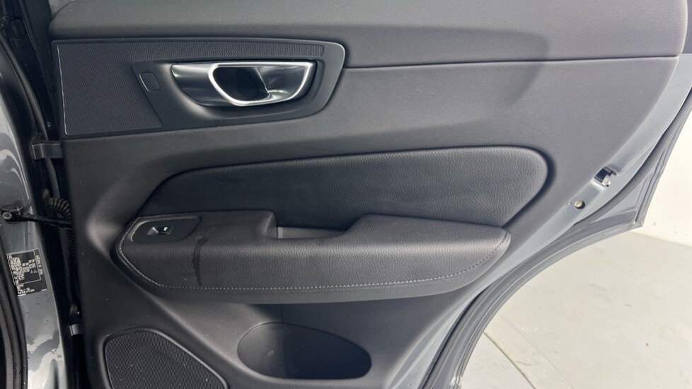 Used Volvo XC60 2018 for sale - 78215926: Photo 59