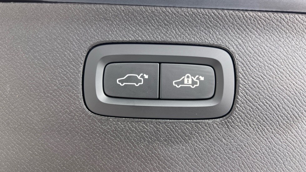 Used Volvo XC90 2024 for sale - 76602845: Photo 35