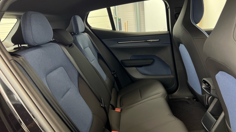 Used Volvo EX30 2025 for sale - 77560580: Photo 6