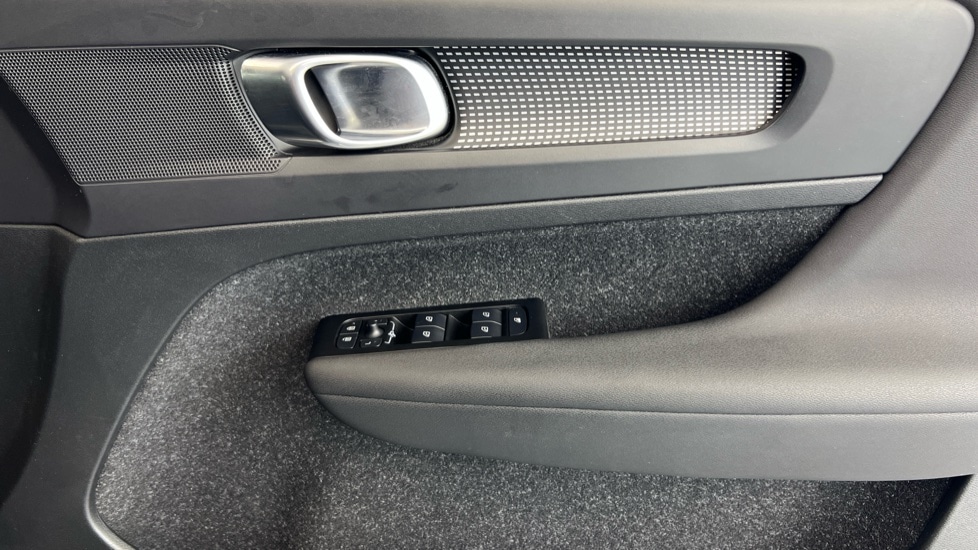 Used Volvo XC40 2021 for sale - 76664474: Photo 29