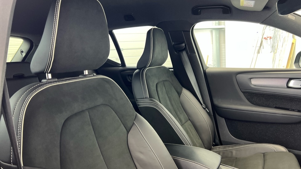 Used Volvo XC40 2021 for sale - 76664474: Photo 31