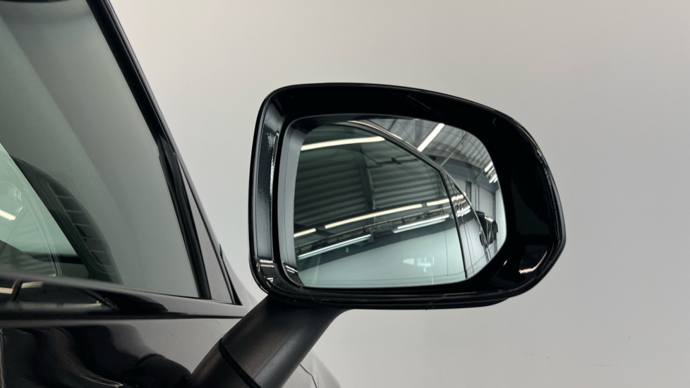 Used Volvo XC90 2023 for sale - 76055774: Photo 32