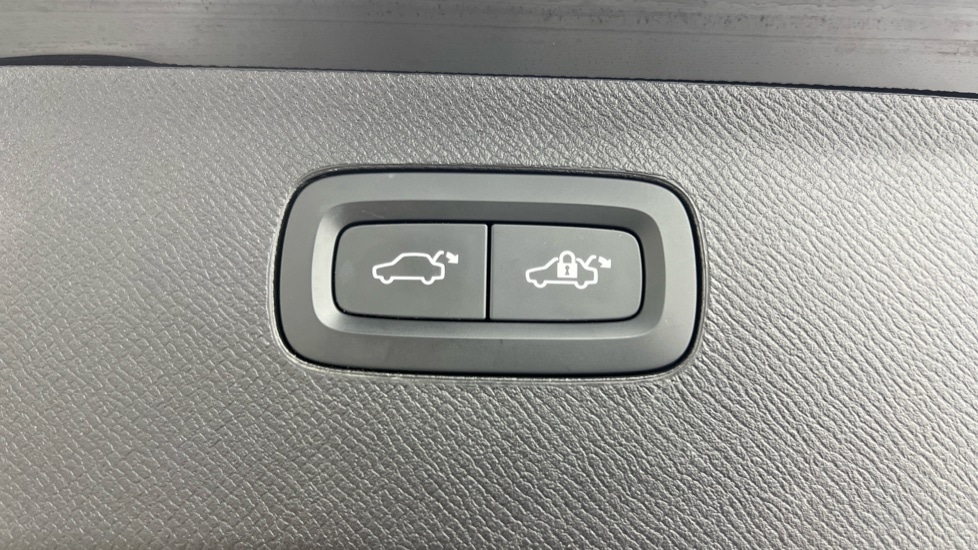 Used Volvo XC90 2023 for sale - 76055774: Photo 35