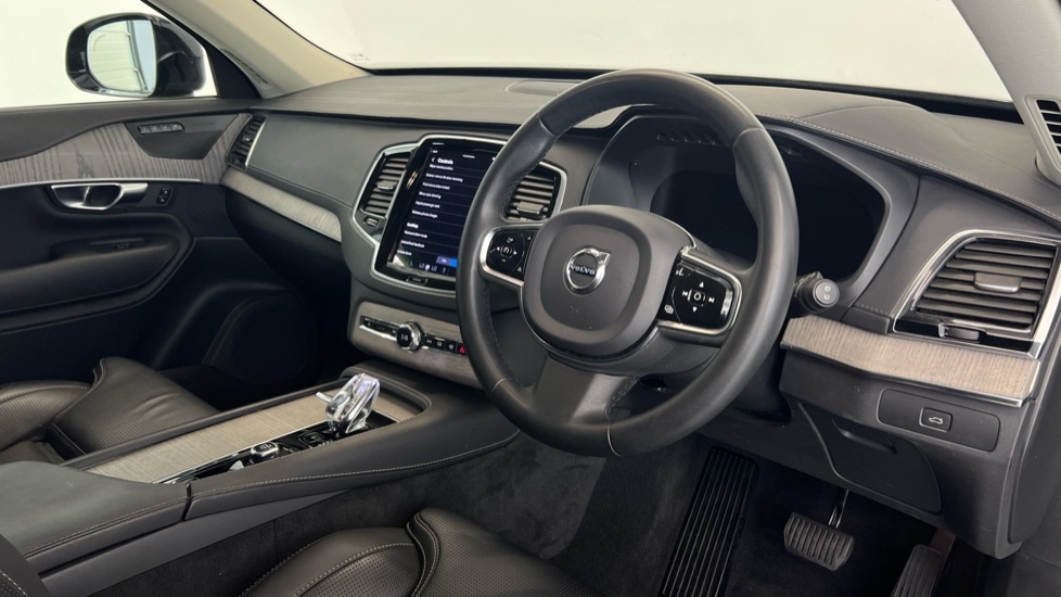 Used Volvo XC90 2023 for sale - 76055774: Photo 4