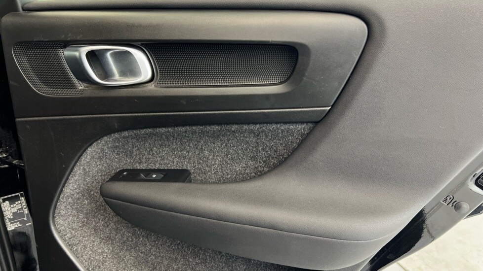 Used Volvo XC40 2022 for sale - 77786116: Photo 58