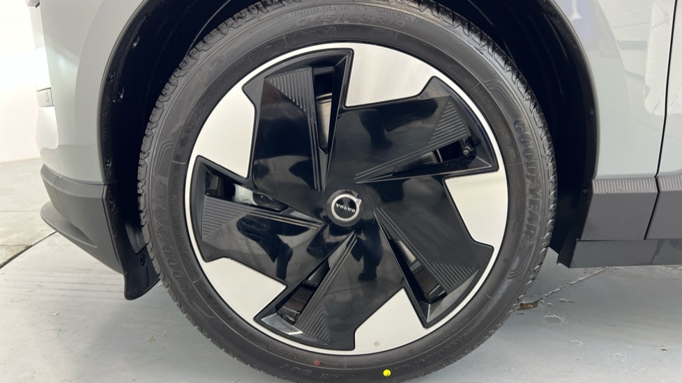 Used Volvo EX30 2025 for sale - 76018262: Photo 9