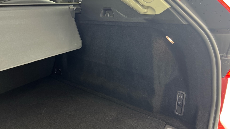 Used Volvo XC60 2021 for sale - 78027869: Photo 53