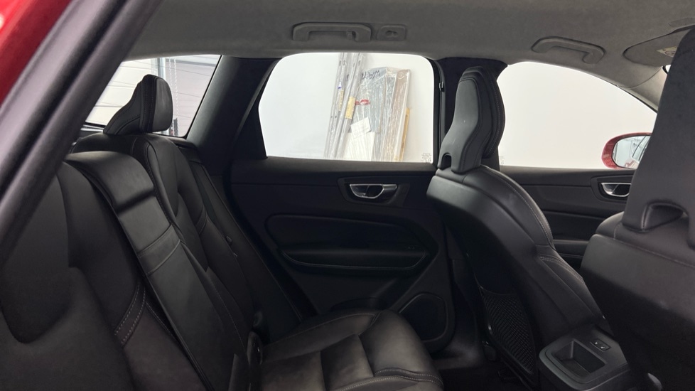 Used Volvo XC60 2021 for sale - 78027869: Photo 6