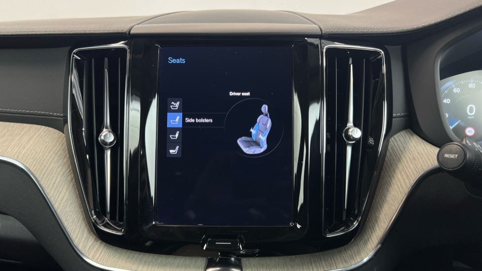 Used Volvo XC60 2021 for sale - 78027869: Photo 68