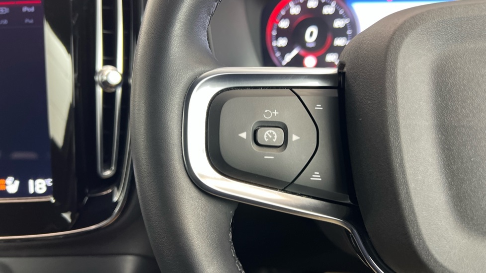 Used Volvo XC40 2022 for sale - 77280973: Photo 21