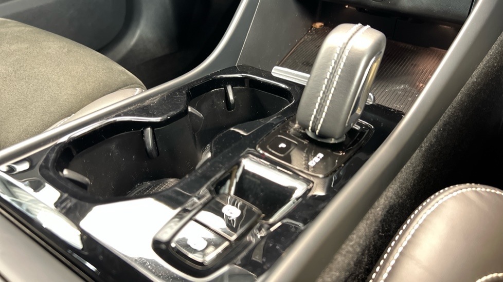 Used Volvo XC40 2022 for sale - 77280973: Photo 25