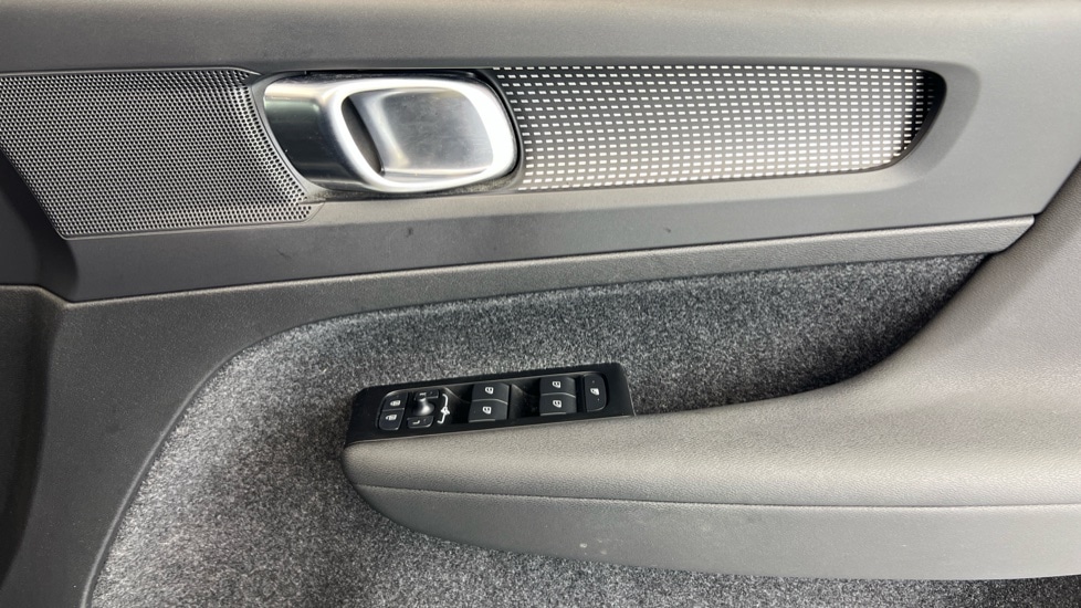 Used Volvo XC40 2022 for sale - 77280973: Photo 29