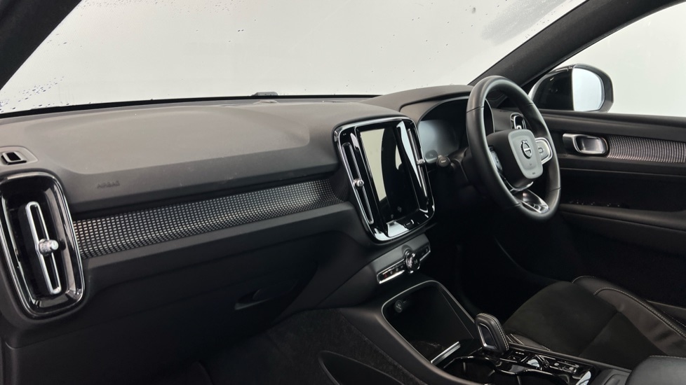 Used Volvo XC40 2022 for sale - 77280973: Photo 37