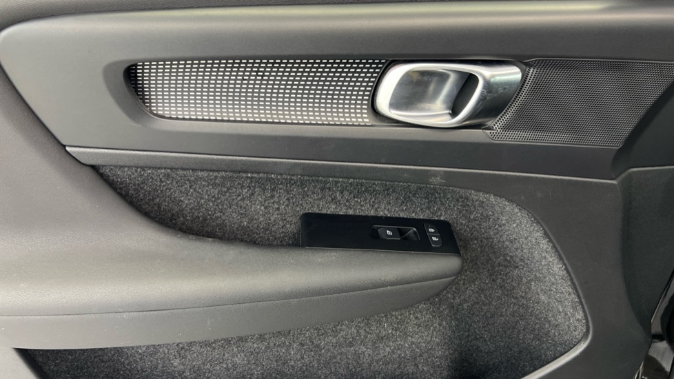 Used Volvo XC40 2022 for sale - 77280973: Photo 40