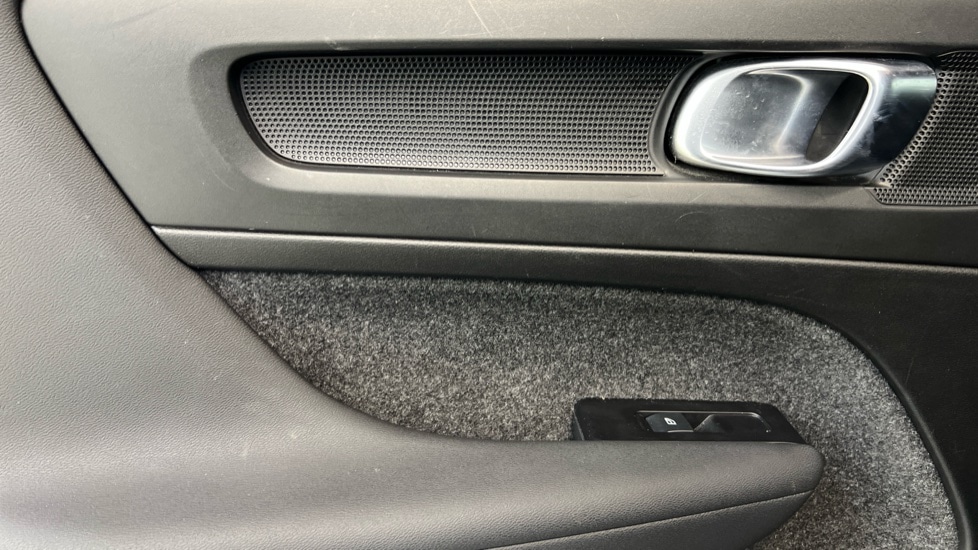 Used Volvo XC40 2022 for sale - 77280973: Photo 45