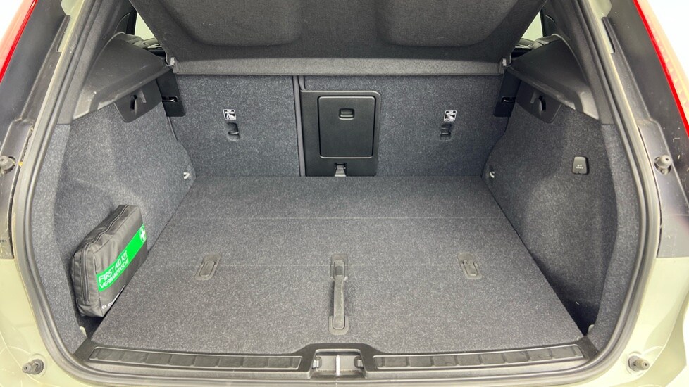 Used Volvo XC40 2023 for sale - 76379561: Photo 14