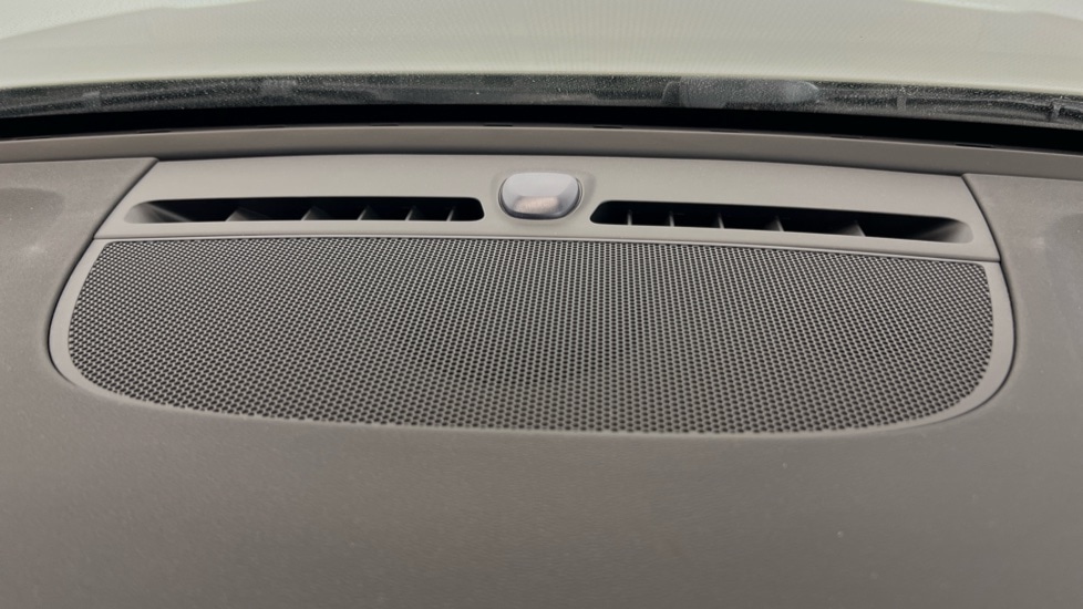 Used Volvo XC40 2023 for sale - 76379561: Photo 26