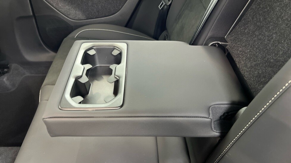 Used Volvo XC40 2023 for sale - 76379561: Photo 34