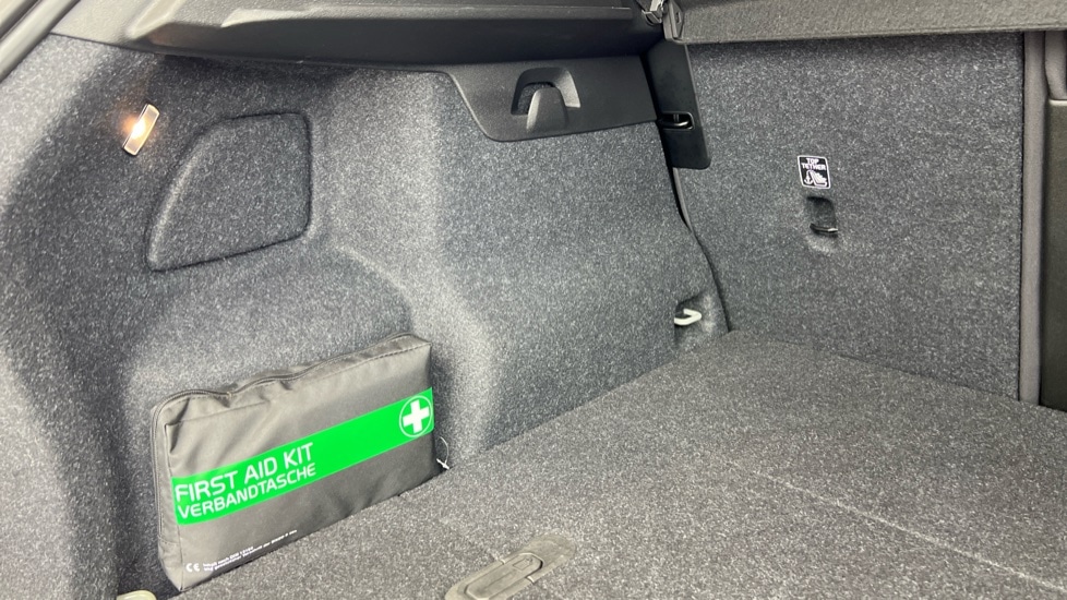 Used Volvo XC40 2023 for sale - 76379561: Photo 39