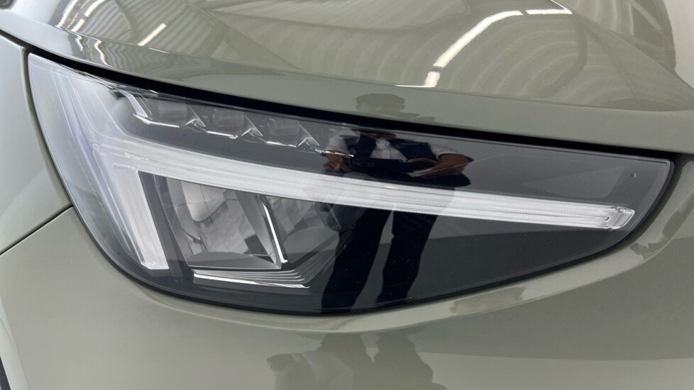 Used Volvo XC40 2023 for sale - 76379561: Photo 40