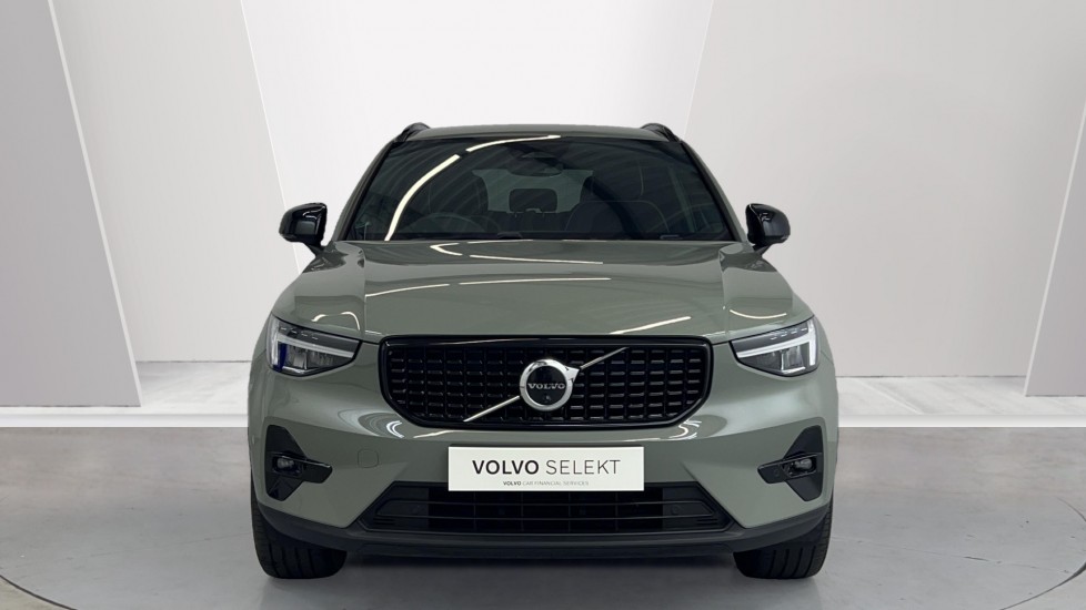 Used Volvo XC40 2023 for sale - 76379561: Photo 8