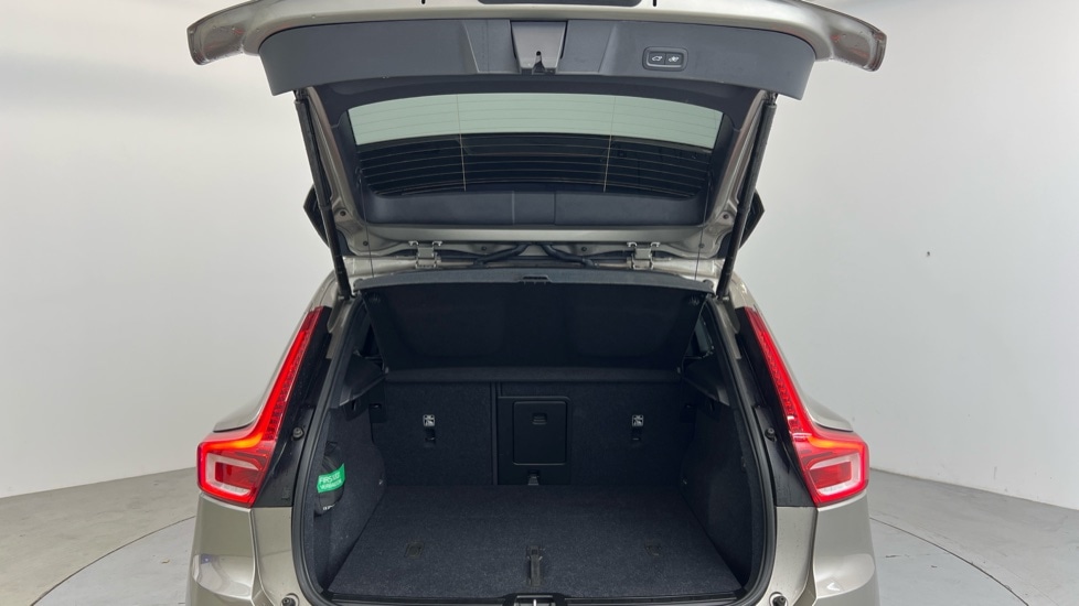 Used Volvo XC40 2022 for sale - 76523464: Photo 13