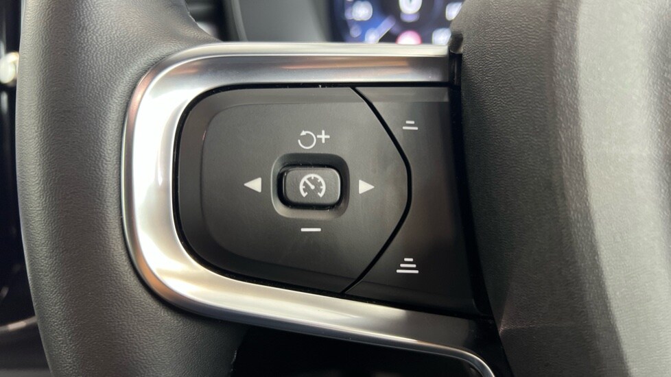 Used Volvo XC40 2022 for sale - 76523464: Photo 21