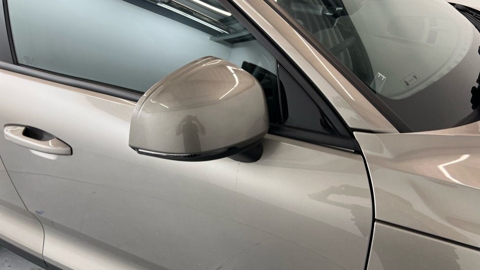 Used Volvo XC40 2022 for sale - 76523464: Photo 41