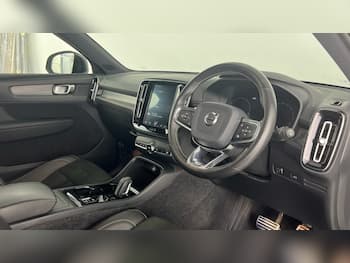 Used Volvo XC40 2019 for sale - 79640606: Photo